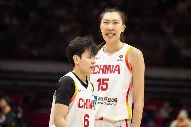 开云-叫板宫鲁鸣？前女篮队长真敢说，不满长期封闭集训，调侃没有生活